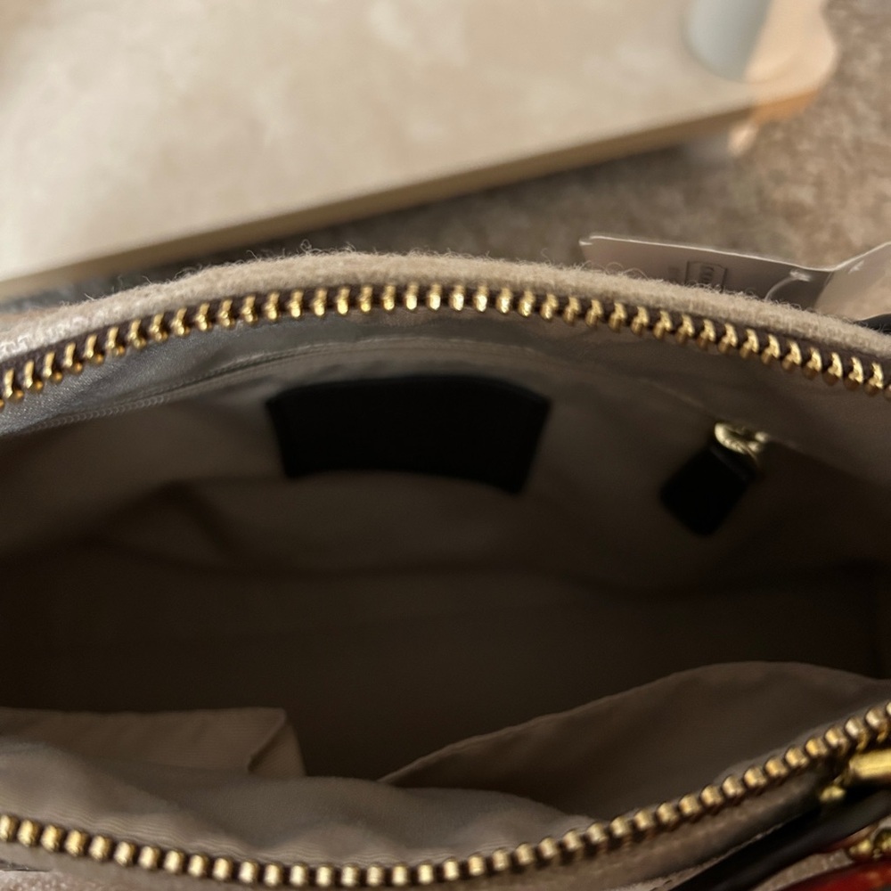 Coach Sis Blanket Strap Satchel F24784 - Picture 6 of 7